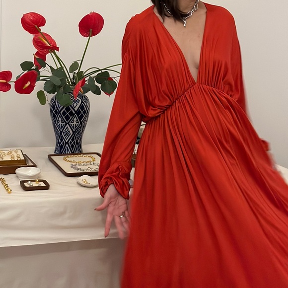THE ROW
Sasha Gathered Satin-jersey Midi Dress in Red - Picture 6 of 6